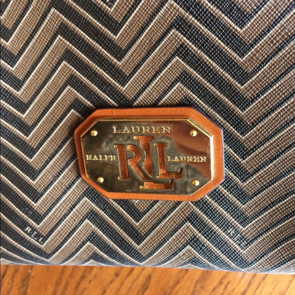 Gorgeous Lauren Ralph Lauren RLL Purse Handbag